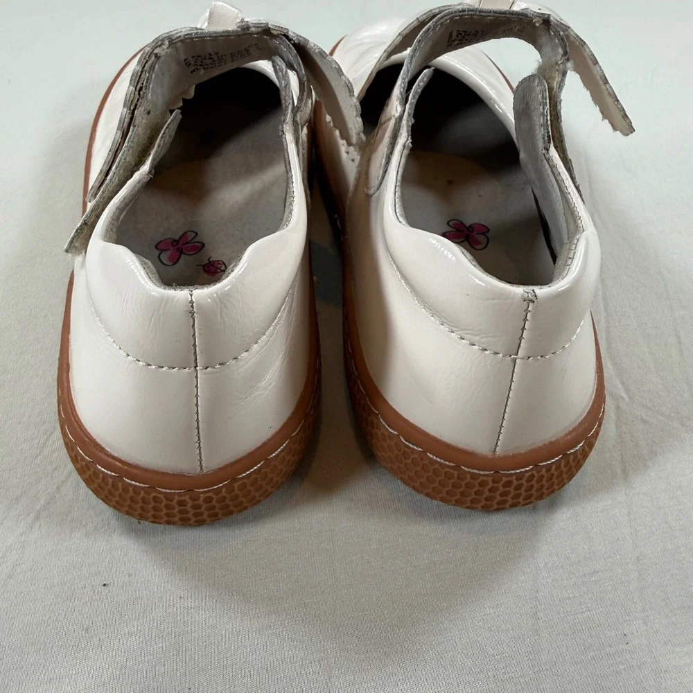 Livie & Luca Girls Cream Patent Leather Mary Jane Bow Shoes Size 1 Youth